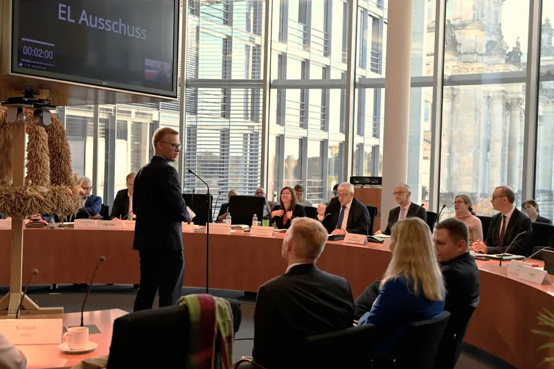 Junglandwirt im Bundestag im Ausschuss für Ernährung und Landwirtschaft