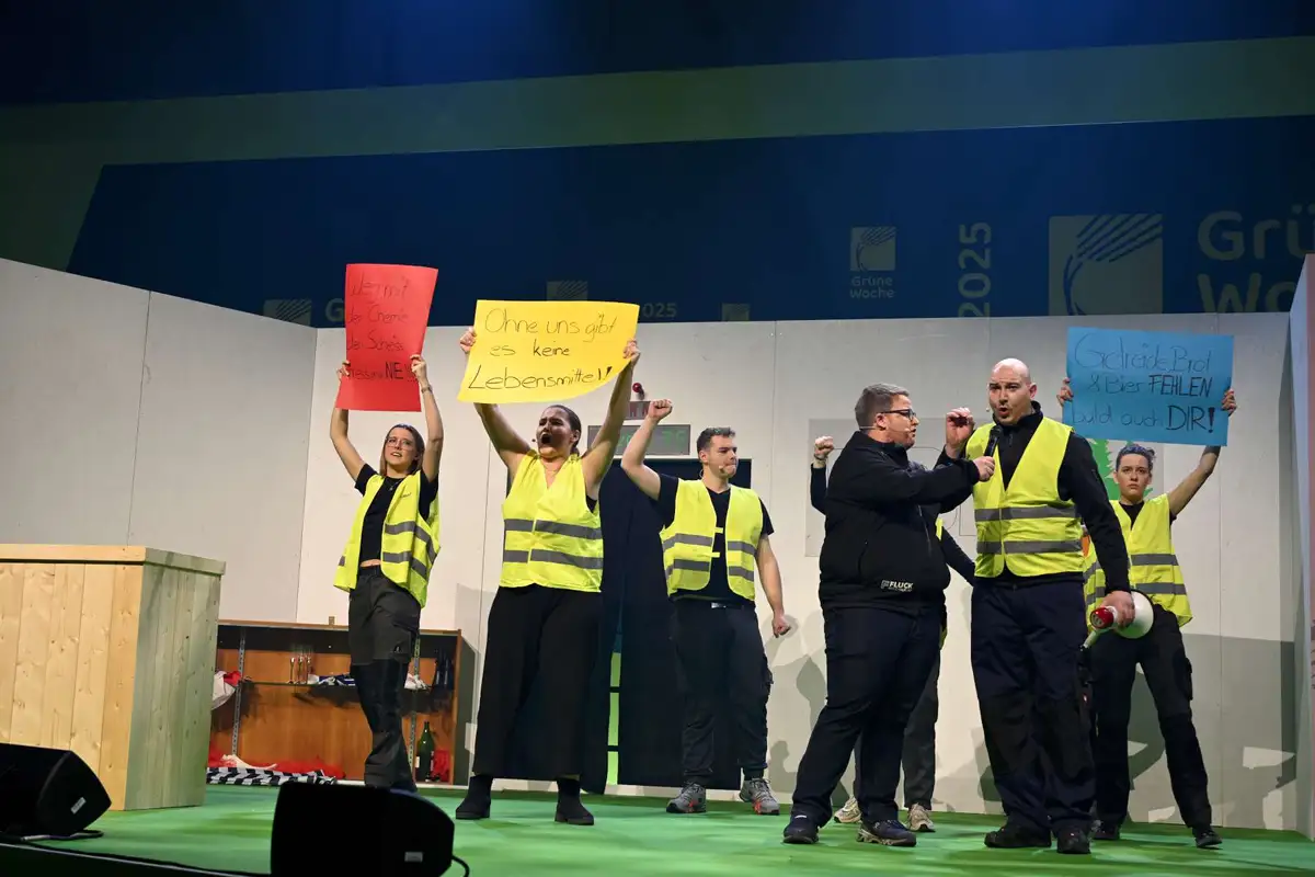 Welturaufführung der Landjugend Südbaden bei der BDL-Jugendveranstaltung auf der Grünen Woche.