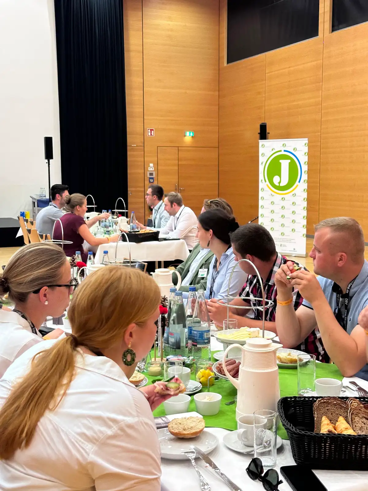 kein Bildtext verfügbar