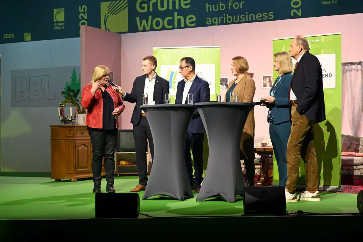 Politischer Jahresauftakt des BDL mit 2 Minister:innen, DBV-Präsident und dlv-Vizepräsidenten, mit Lars Ruschmeyer und Maike Delp aus dem BDL-Bundesvorstand und mehr als 2000 Landjugendlichen.