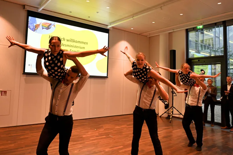 Landjugend-RocknRoll-Hebefigur im Bundesministerium.