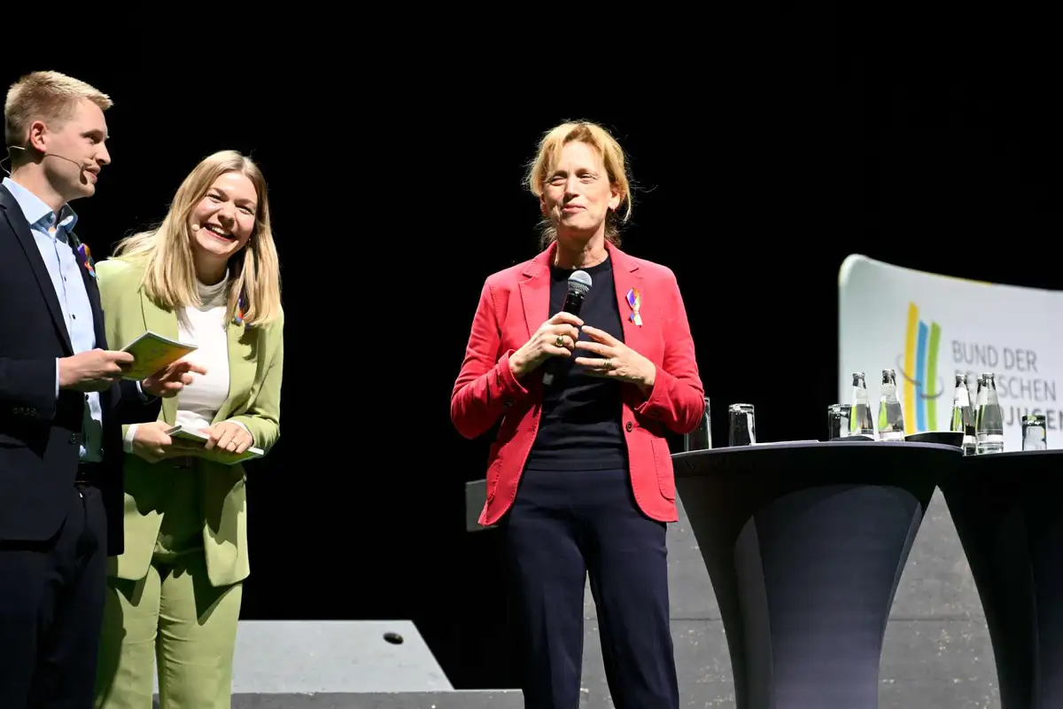 kein Bildtext verfügbar