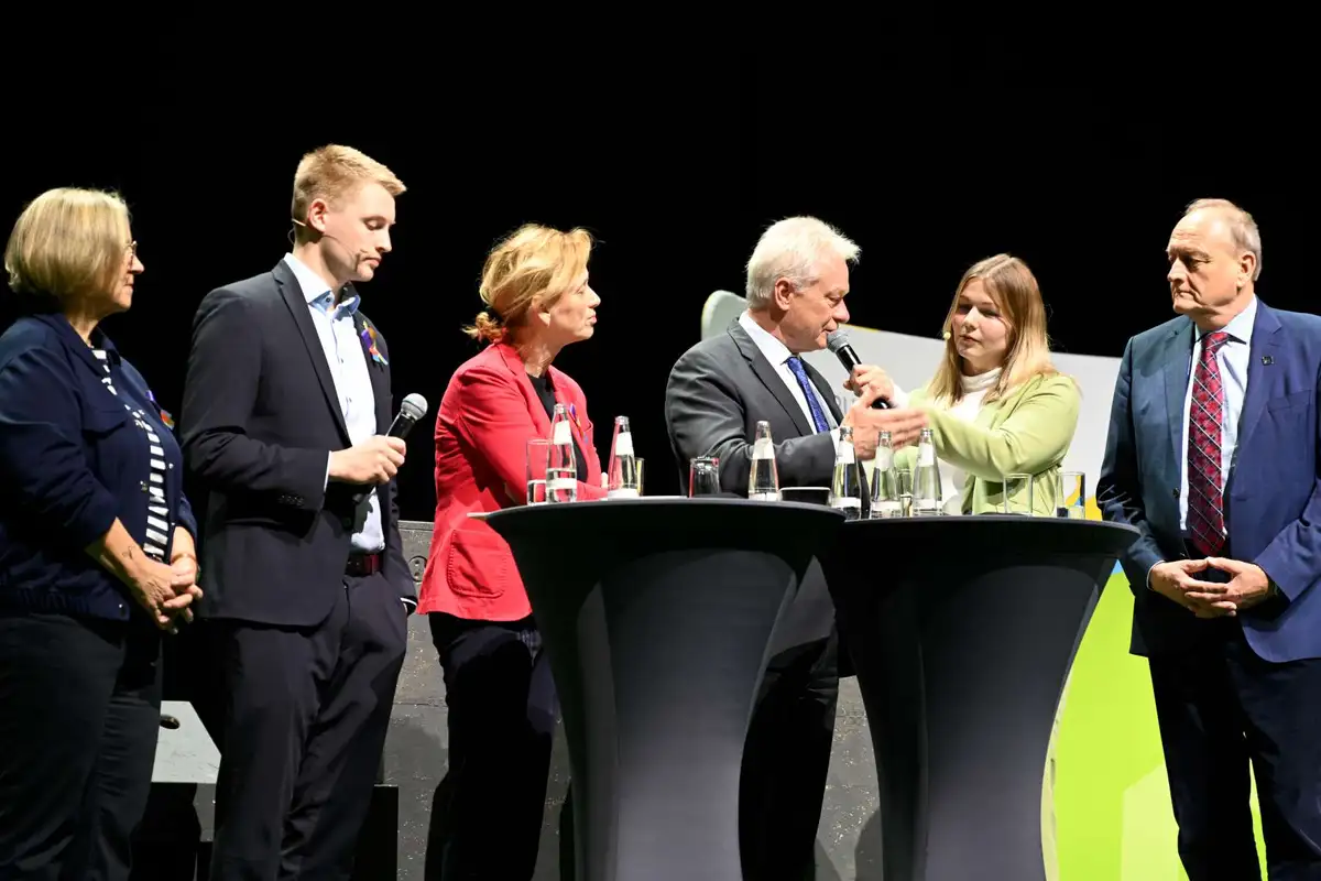 kein Bildtext verfügbar