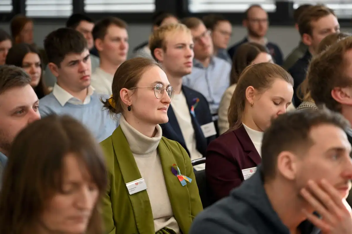 kein Bildtext verfügbar